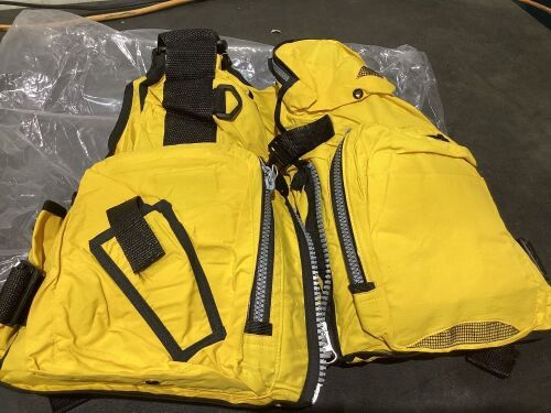 Adult Aid Life Jacket Fishing Vest  - Lot 656