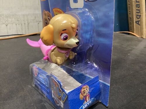 Swimways PAW Patrol Paddlin' Pups Skye Bath Toy  - Lot 771