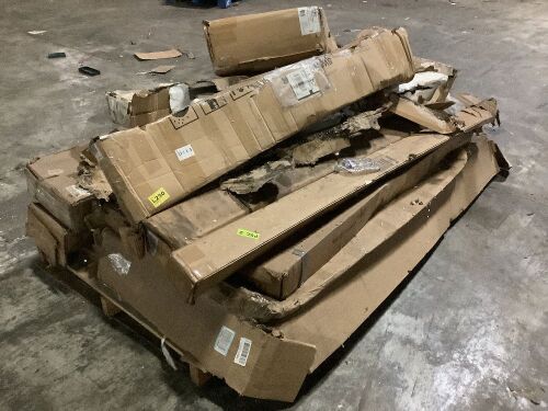 Pallet of Salvage Items - Items May be Broken or Incomplete - Lot 392