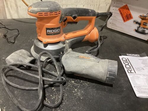 RIGID 4 Amp Corded 6 in. Variable-Speed Dual Random Orbital Sander with AIRGUARD Technology - Lot 594
