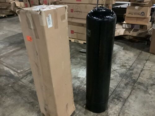 AquaSure Harmony Series Water Softener Tank - Lot 349