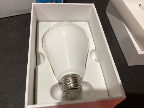 SDETER 960P Wifi Panoramic Light Bulb Camera - Lot 929