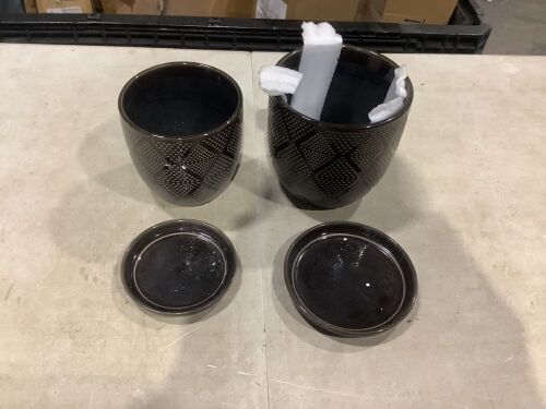 Lot of (2) Ceramic Planters - Lot 699