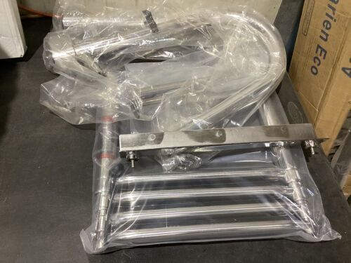 Stainless Folding Rear Entry Telescopic Pontoon Boat Ladder - Lot 965