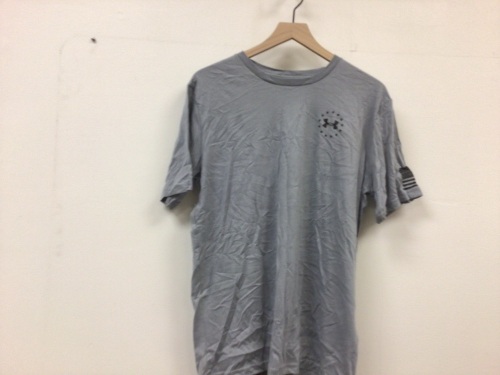 Mens Under Armour T-Shirt, Size L, E-Commerce Return - Lot 162