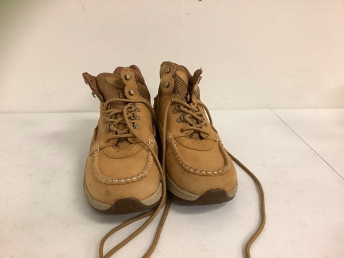 World Wide Sportsman Waterproof Shoes, Size 11M, E-Comm Return - Lot 234