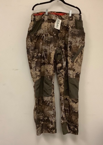 Camo Pants, XL, E-Comm Return - Lot 430
