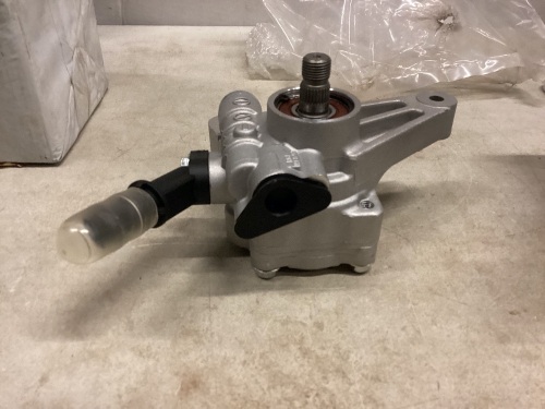 Power Steering Pump, Make/Model Unknown - Lot 204