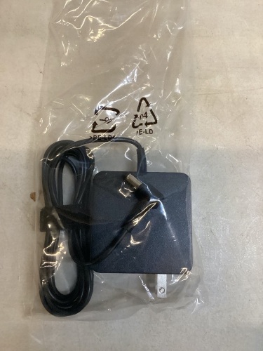 Lot of 2 Superer AC Adapter - Lot 253