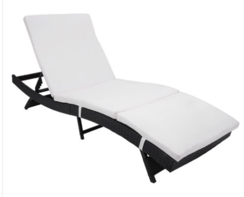 Adjustable Wicker Chaise Lounge - Lot 744