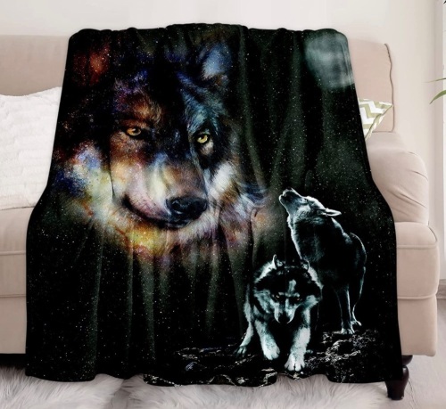 Fleece Throw Blanket, 50x60" (Wolf) - Lot 132
