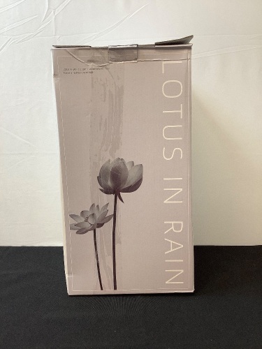 Lotus in Rain Memory Foam Seat Cushion - Lot 184