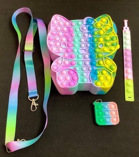 Hello Kitty Pop It Purse - Lot 278