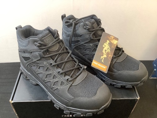 Free Soldier Mens Hiking Boots, 11 - Lot 61