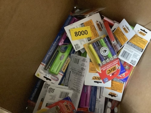 Box of Various Lighters - Lot 8000