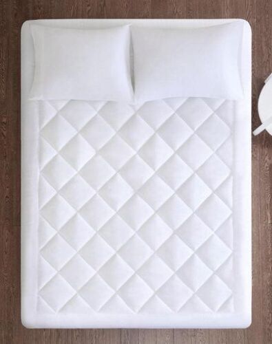 Harmony Plush Deep Pocket Waterproof Polyester Queen Mattress Pad - Lot 558