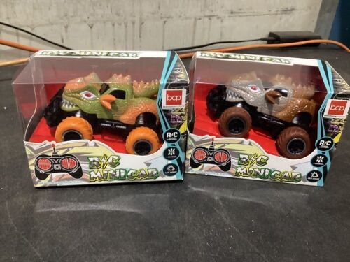 Lot of (2) RC Mini Cars SUV Cross-Country - Lot 657