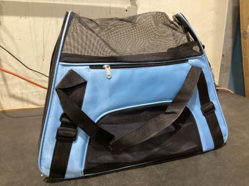 Small Pet Carrier  - Lot 666