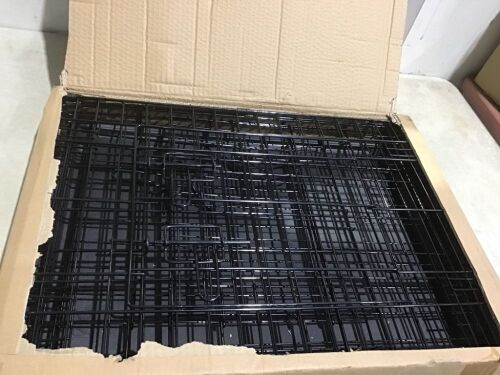 24" Black Wire Dog Cage  - Lot 873