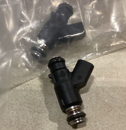 Set of (2) Fuel Injector for Harley 25 Degree Motorcycle 27709-06A - Lot 905