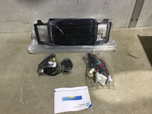 Android Car Media Player Screen  - Lot 946