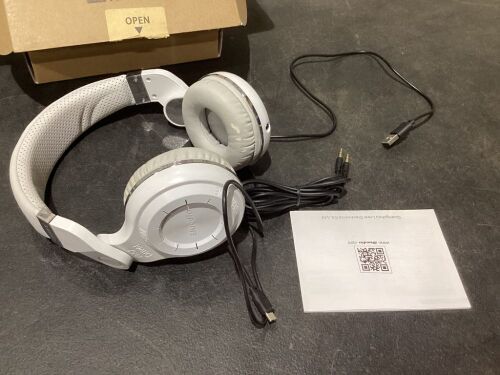 Bluedio T2 Turbine Hurricane Headphones  - Lot 827