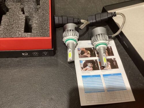 LED Headlight Bulbs - Lot 939