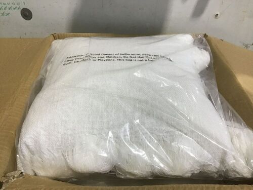 Case of (3) 18" x 18" White Throw Pillows  - Lot 415