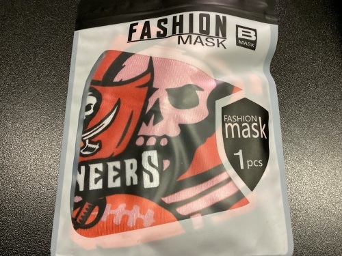 8 Lots of 2 Face Masks - Lot 136