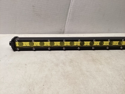 LED Light Bar - Lot 305