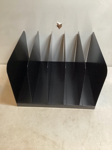 Five Slot Vertical Desk Organizer - Lot 681
