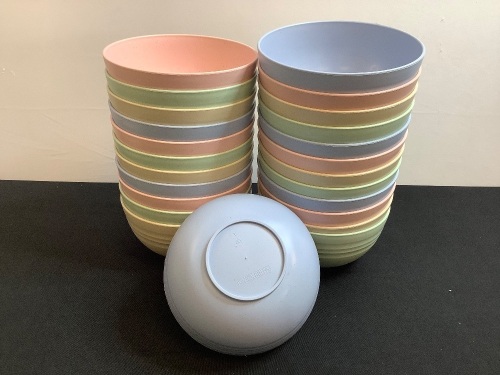 Lot of (24) Plastic Bowls - Lot 312