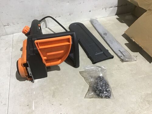 WEN 4017 Electric Chainsaw, 16" - Lot 138