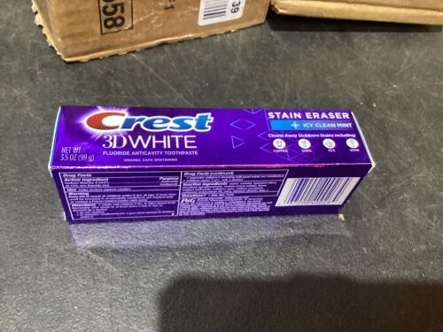 Case of (24) Crest 3D White Stain Eraser Teeth Whitening Toothpaste Icy Clean Mint - Lot 372