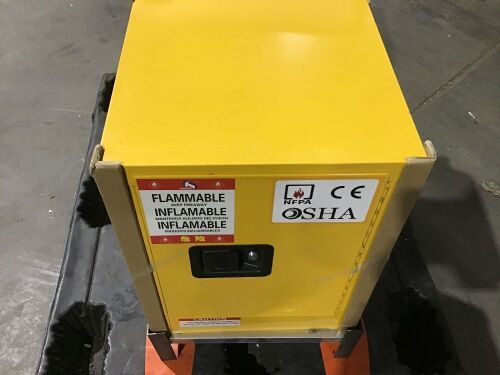 VEVOR Flammable Safety Cabinet  - Lot 35