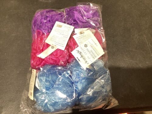 Case of Mesh Bath Sponges - Lot 1039