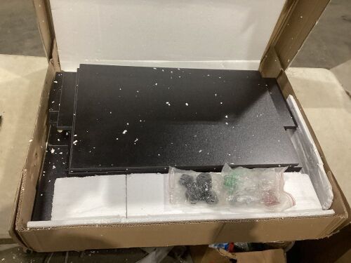 Insma Home Folding Table - Lot 777