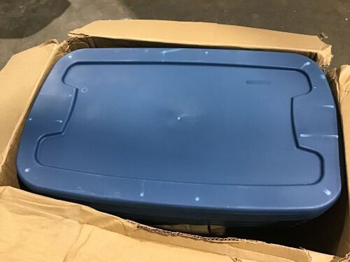 30 Gal Tote with Lid  - Lot 945