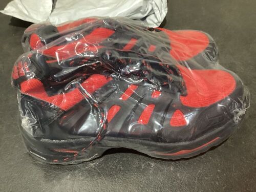 Red/Black Tennis Shoes, Size 41  - Lot 961