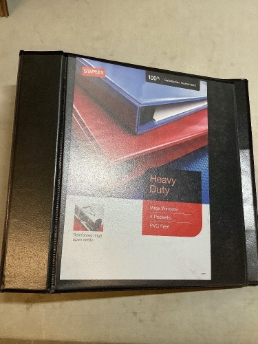 Lot of 7 Staples Binders, 1/2" White Binders (5), 4" Black Binders (2) - Lot 118