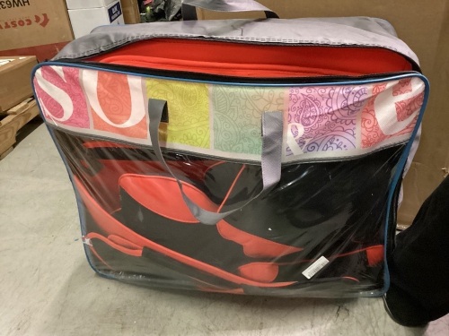 Car Seat Cover Set, Black/Red - Lot 149