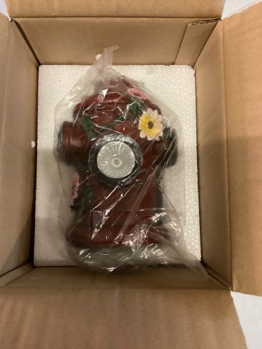 Solar Fire Hydrant Statue Garden Decor - Lot 345
