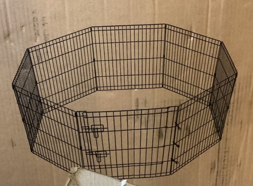24" H Pet Playpen, Black - Lot 444