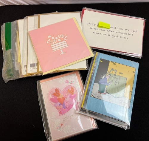 Bundle of Misc Greeting Cards - Lot 111