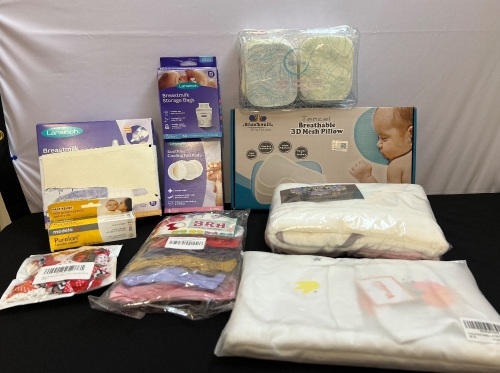 Bundle of Baby Items -  Bottles & Accessories - Lot 113