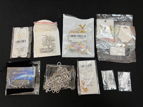 Bundle of Misc. Jewelry - Lot 126