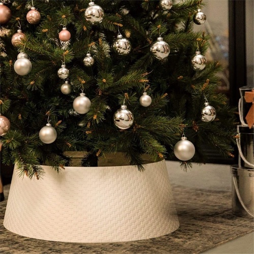 Tree Nest Christmas Tree Collar, Large, White, 26.8" Diameter - Lot 146