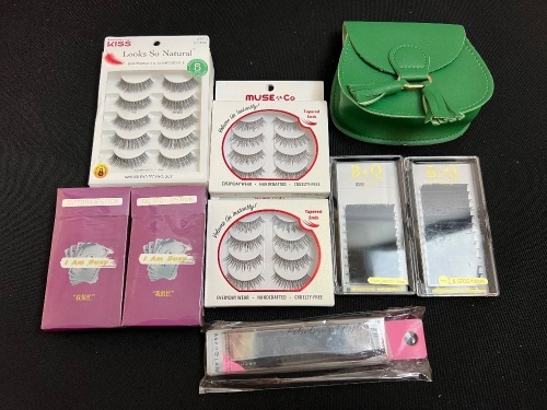 Eyelashes, Lip Stain & Small Bag - Lot 189