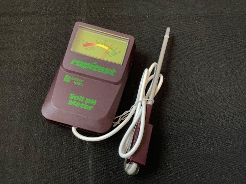 RapiTest Soil pH Meter - Lot 294