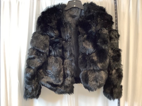 Womens Faux Fur Jacket, S - Lot 349